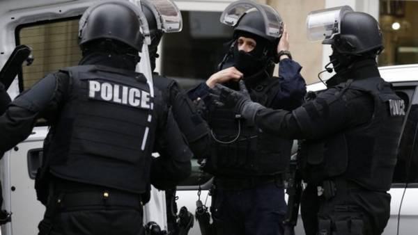 Atrincherado-Francia-Policía