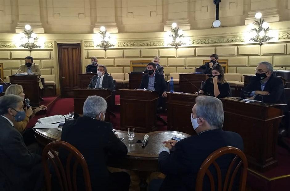REUNIÓN DESARROLLADA EN EL SENADO PROVINCIAL 1