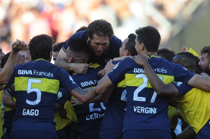 BOCA FESTEJANDO