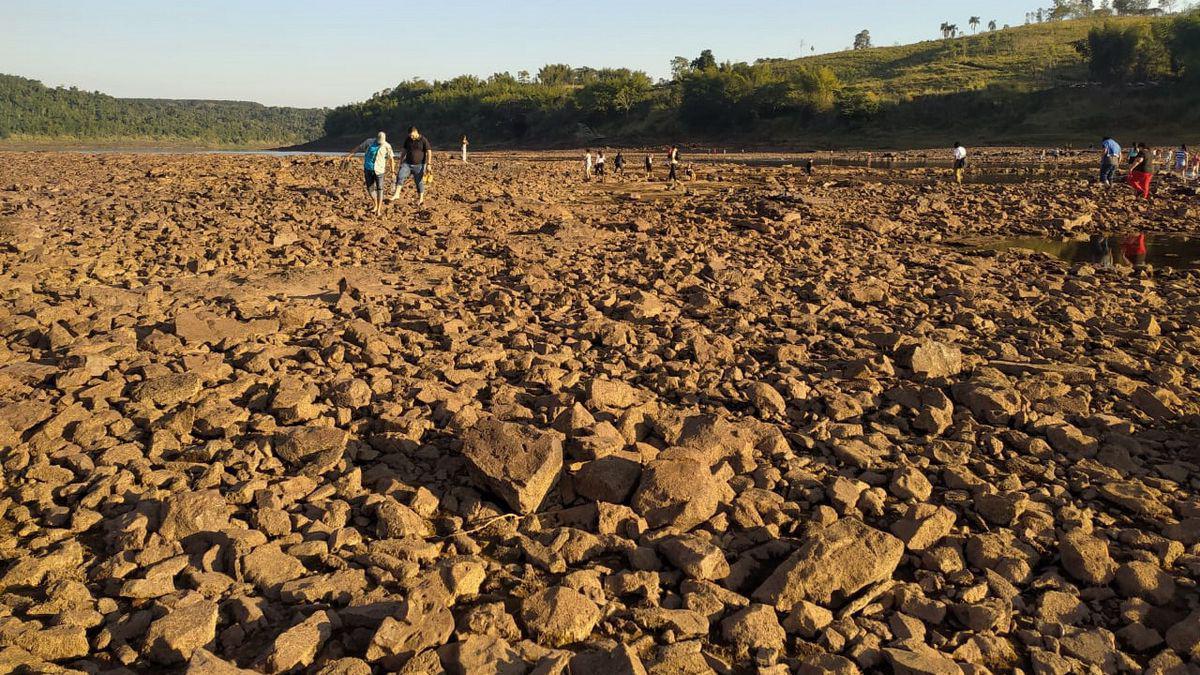 el-rio-parana-santa-fe-esta-enmarcado-un-descenso-record-que-puede-acentuarse-el-gobierno-nacional-esta-evaluando-ayudas-y-paliativos