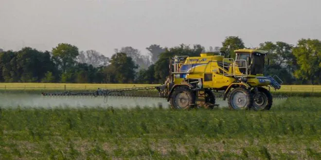 agrotoxicos1-e1745247829777-660x330