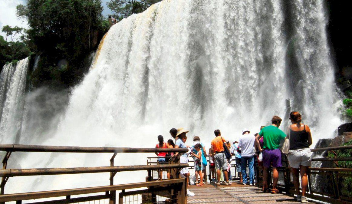 turistas-gastaron-mas-17-mil-millones-el-fin-semana
