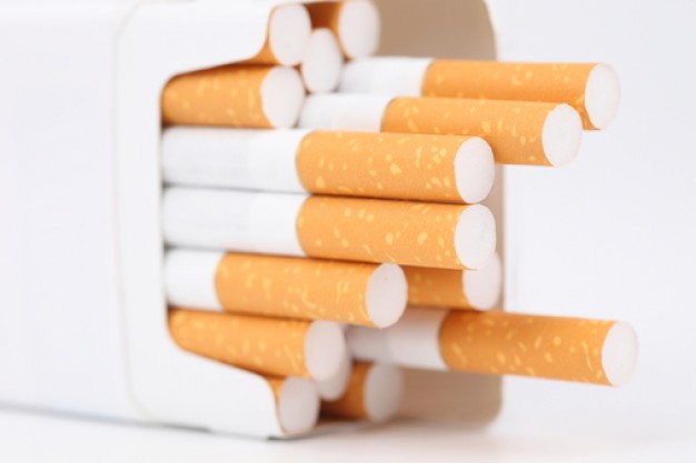 tabaco-cigarrillos-paquete-de-cigarrillos-objetos_3256716