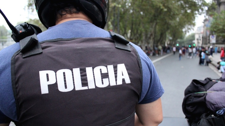 policias