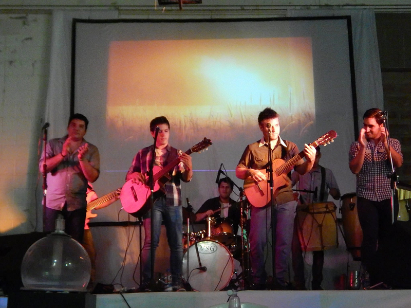 CLAVEFOLK