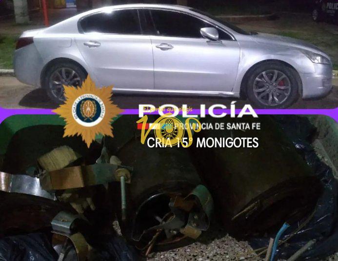 22902-auto-monigotes