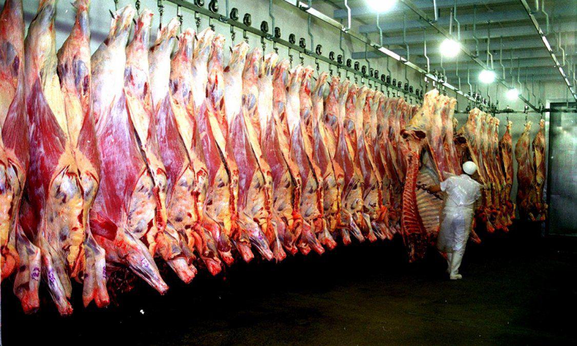 omar-perotti-presenta-el-programa-carnes-santafesinas-2030