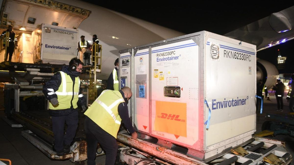 argentina-recibio-2148600-dosis-vacunas-astrazeneca