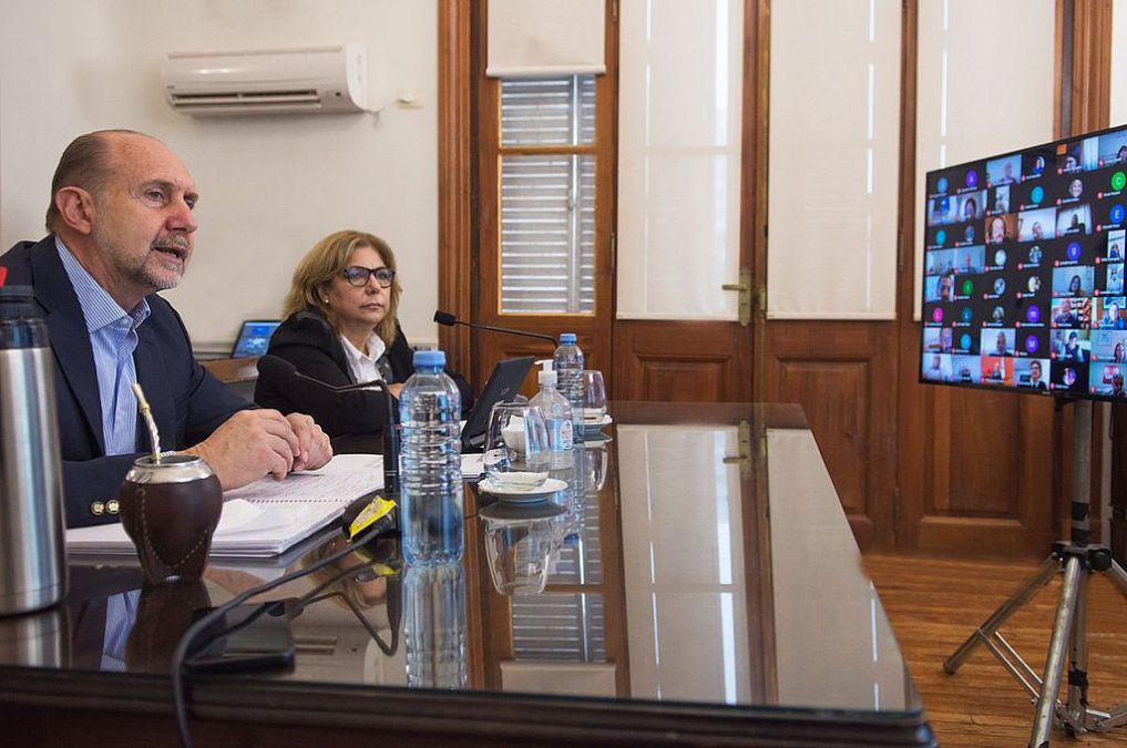 omar-perotti-evalua-medidas-santa-fe