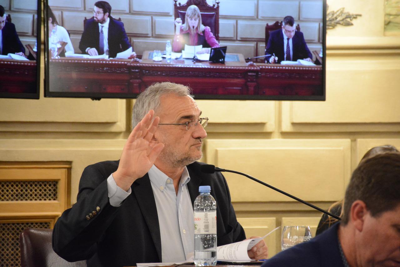 Senador Alcides Calvo - sesión2   (1)